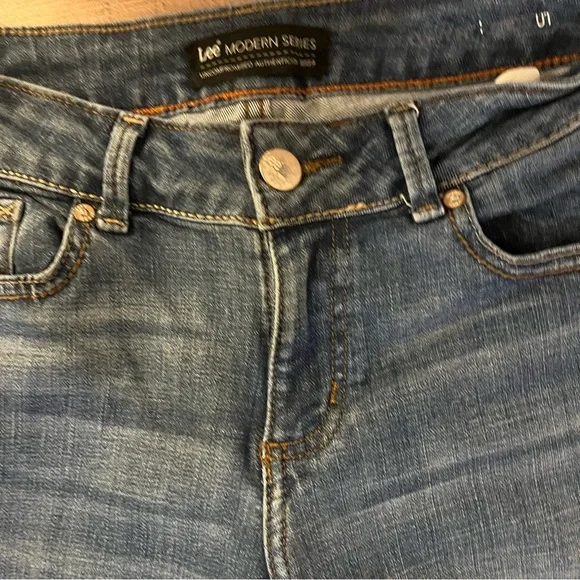 Lee Modern Series Curvy Fit Jeans - Picture 6 of 15